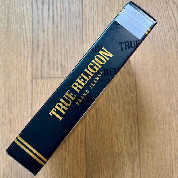 True Religion 5 Pack Men’s White Tank Tops NWT Size M - Picture 5 of 6